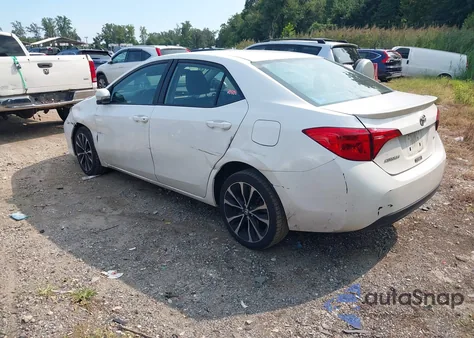 2017 Toyota Corolla Se z USA, uszkodzony, nr VIN 2T1BURHE9HC884491